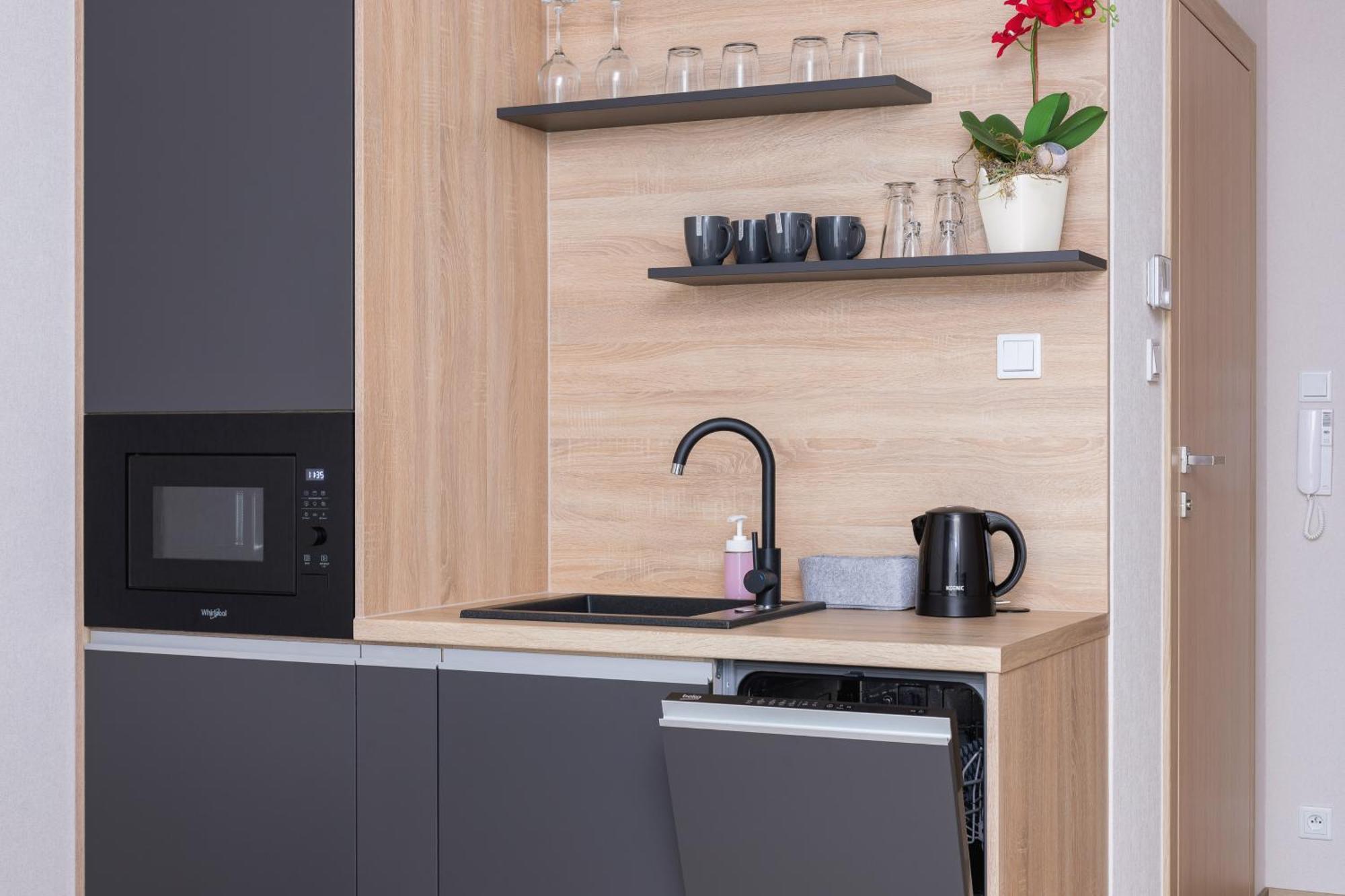 Modern Studios With Air Conditioning In Downtown Krakow By Noclegi Renters Bagian luar foto