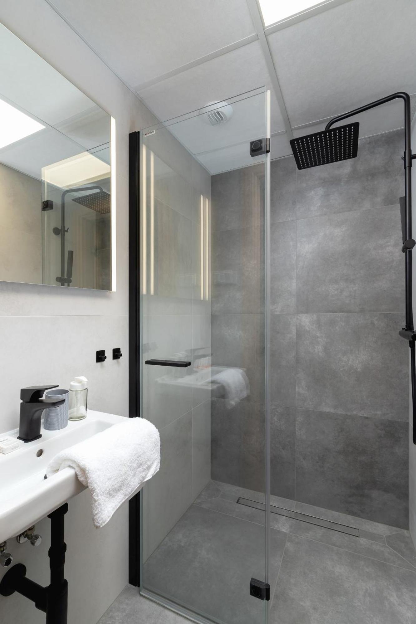 Modern Studios With Air Conditioning In Downtown Krakow By Noclegi Renters Bagian luar foto