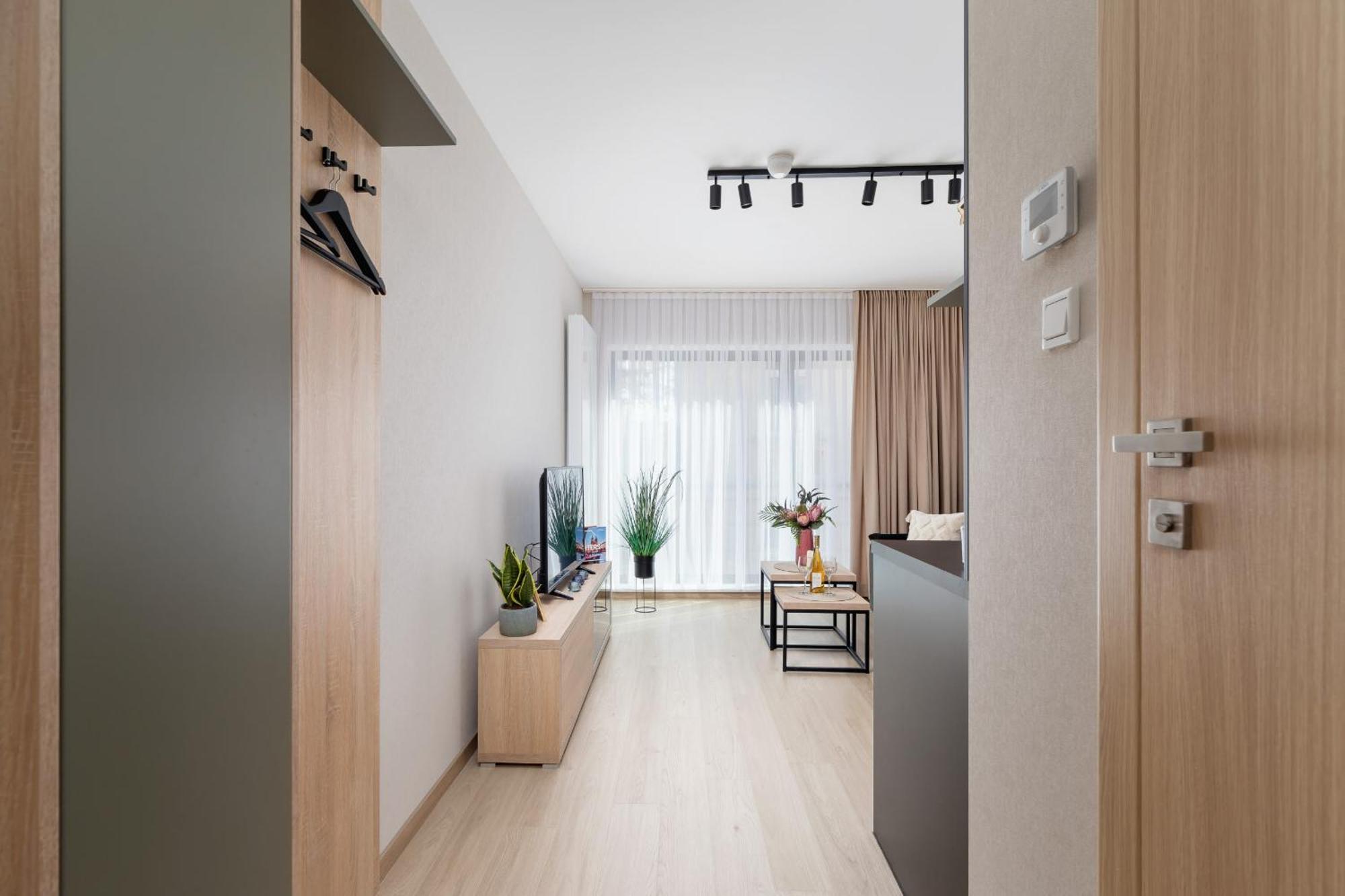 Modern Studios With Air Conditioning In Downtown Krakow By Noclegi Renters Bagian luar foto