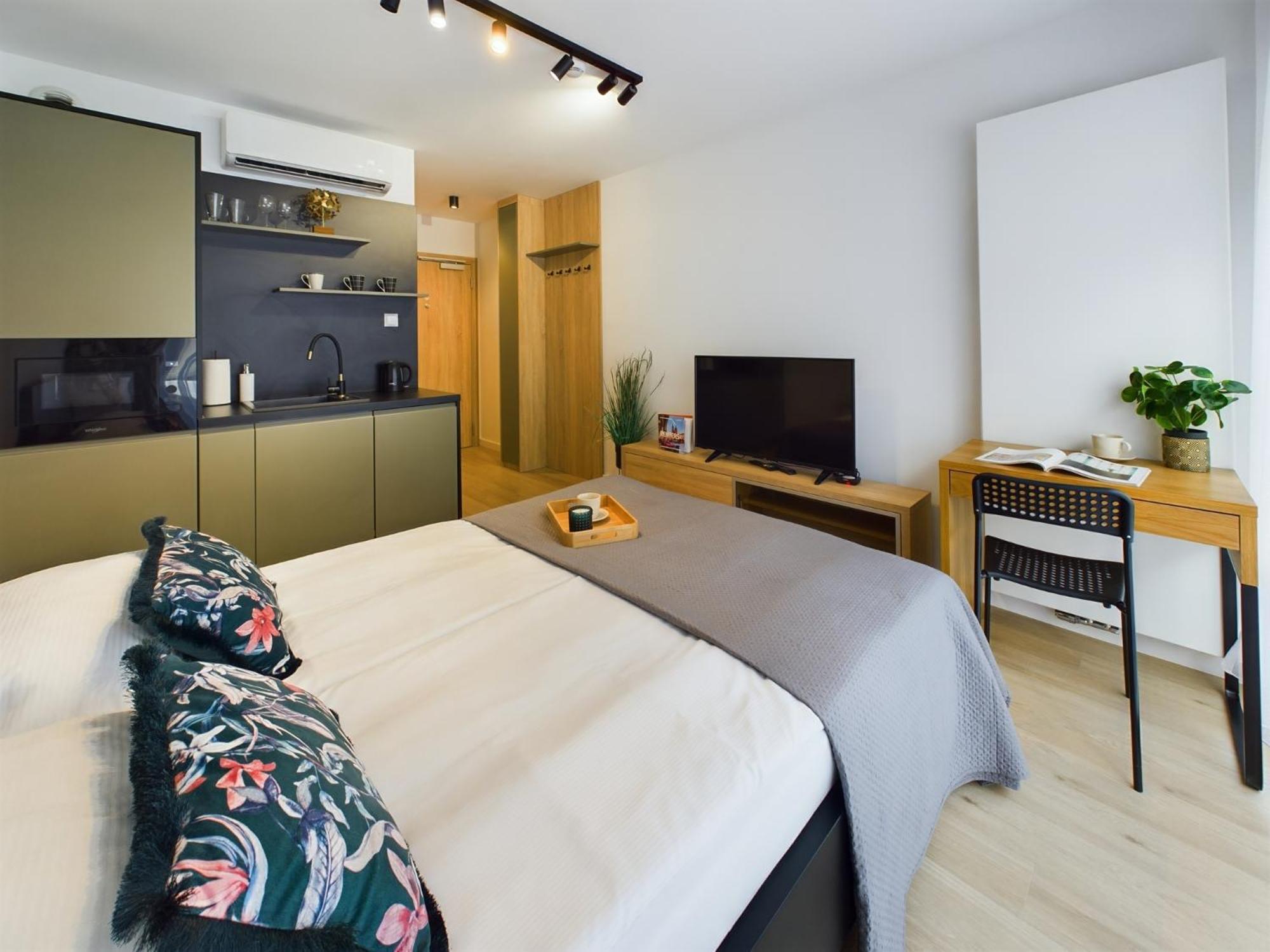 Modern Studios With Air Conditioning In Downtown Krakow By Noclegi Renters Bagian luar foto